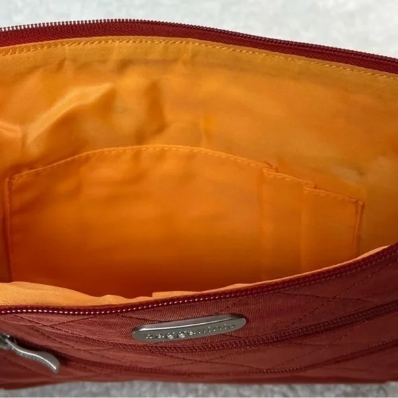 🎉HP Baggallini Luggage "Wanderer" Quilted Cross-Body Bag - Picture 8 of 8